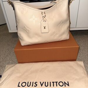 $3100 Louis Vuitton Empreinte Carryall PM Cream RFID Convertible Shoulder M46293